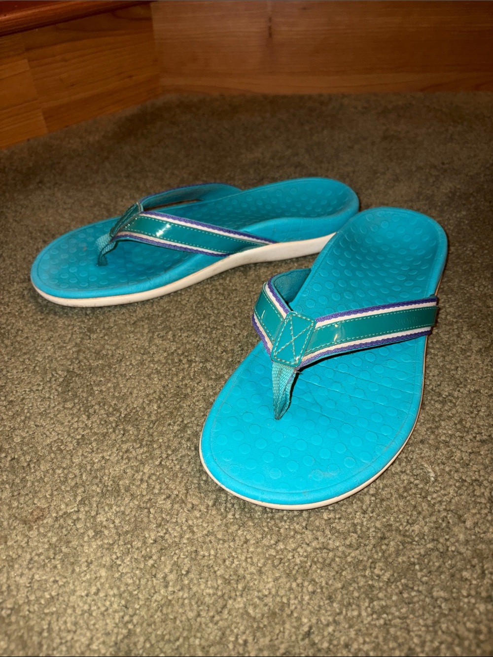 Vionic Teal Blue Women's Cushioned Thong Sandals
